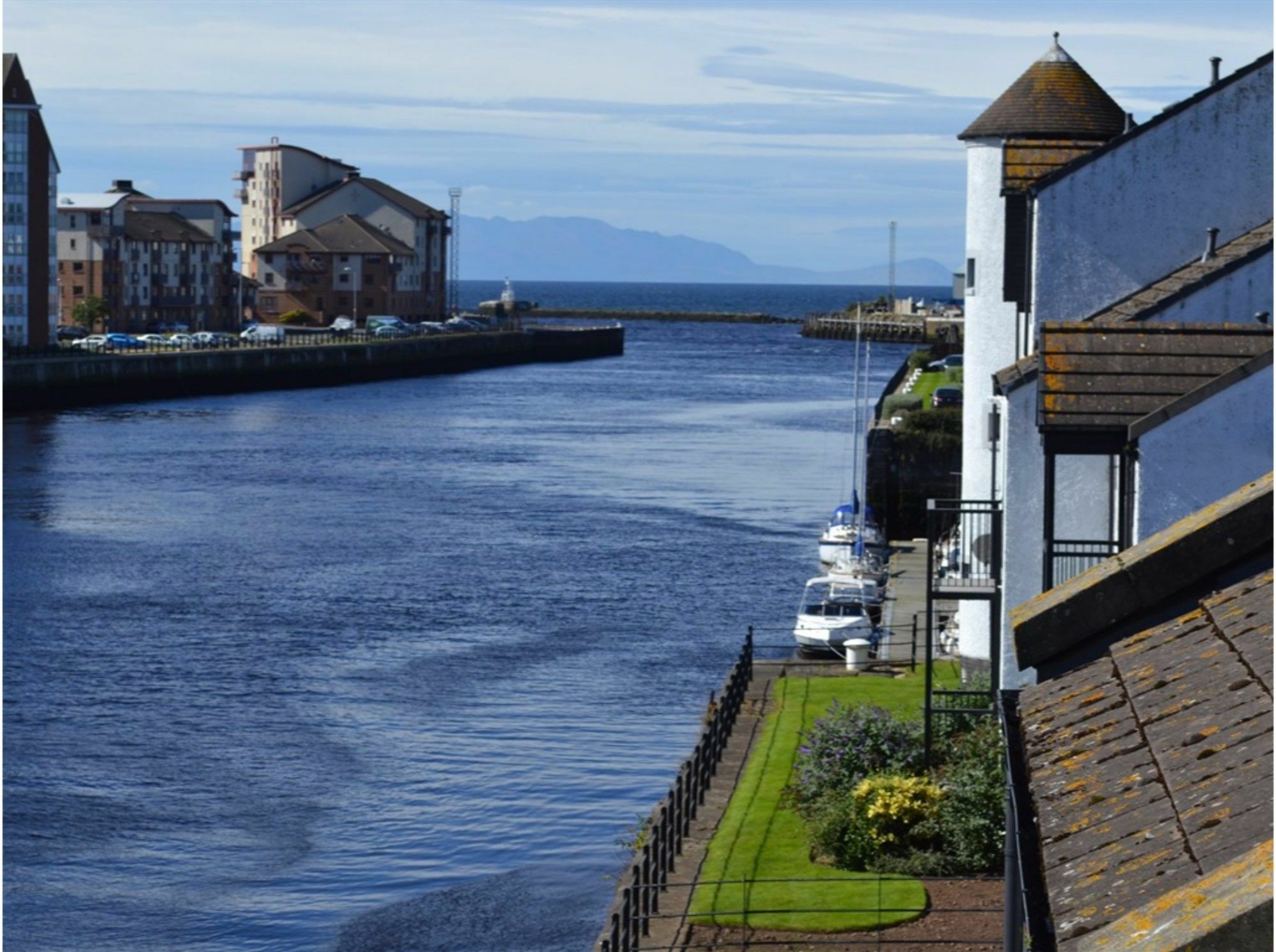 Riverside View * Ayr